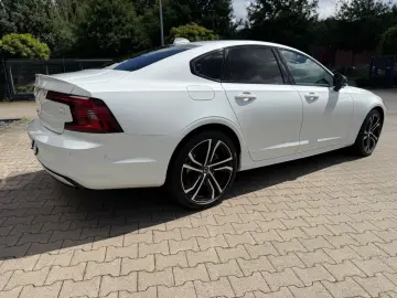 S90 T8 Recharge Ultimate AWD Plug-in B&W UPE~95k