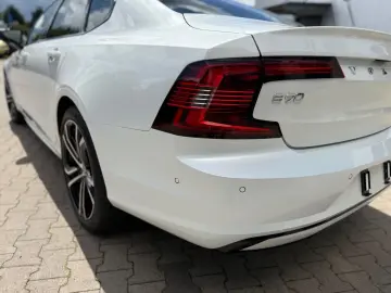 S90 T8 Recharge Ultimate AWD Plug-in B&W UPE~95k