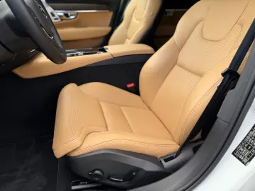S90 T8 Recharge Ultimate AWD Plug-in B&W UPE~95k