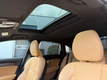 S90 T8 Recharge Ultimate AWD Plug-in B&W UPE~95k