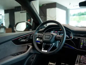 Audi Q8 55 TFSI V6 Quattro Mild Hybrid Tiptronic S Line