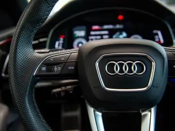 Audi Q8 55 TFSI V6 Quattro Mild Hybrid Tiptronic S Line