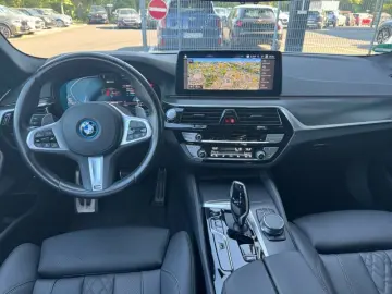 545e xDrive Lim. M Sport Laser. Glasdach. HeadUp