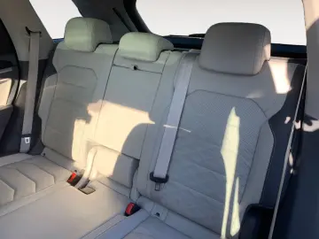 Touareg 3.0 eHybrid Elegance+4Motion+AHK+LUFT+LE