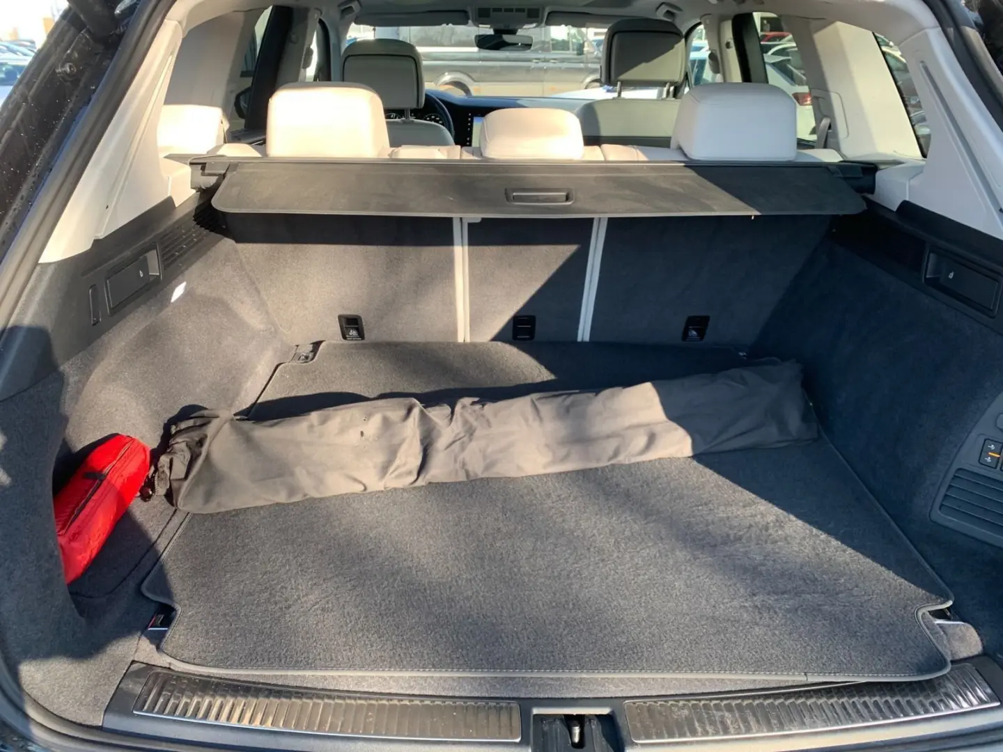 Touareg 3.0 eHybrid Elegance+4Motion+AHK+LUFT+LE