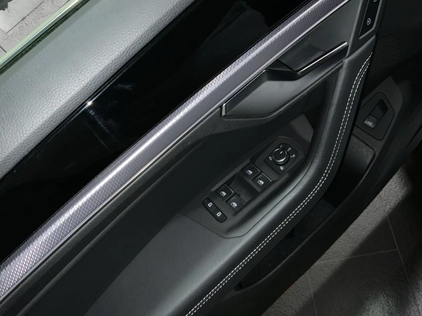 Touareg 3.0 V6 TDI R-Line 4Motion | IQ-Light