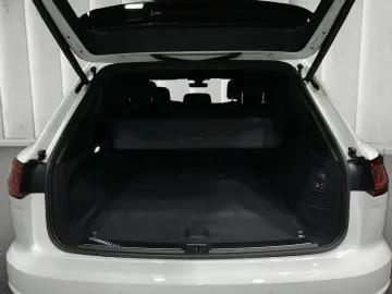 Touareg 3.0 V6 TDI R-Line 4Motion | IQ-Light