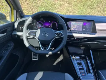 Golf VIII Variant 2.0 TSI R-Line 4Motion DSG, PA