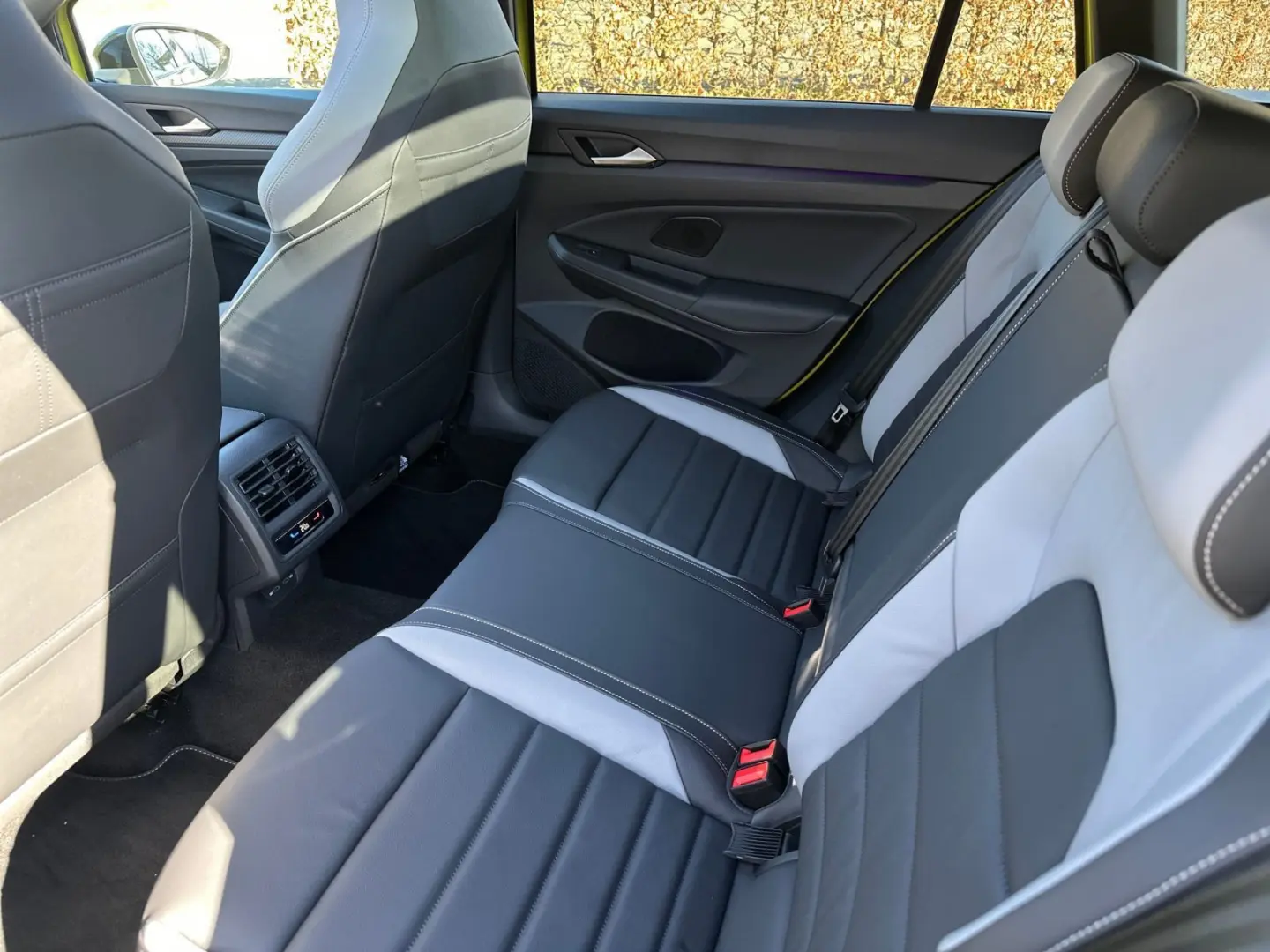 Golf VIII Variant 2.0 TSI R-Line 4Motion DSG, PA