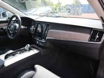S90 B5 Ultimate Bright AWD*B&W*Standh*360°*