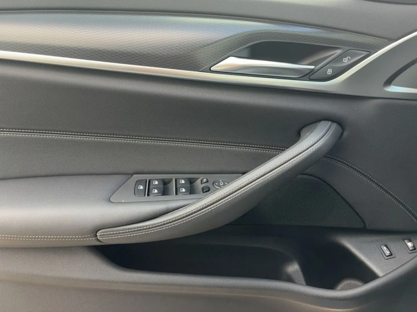 530e Limousine M Sportpaket DAB+Park-Ass.+Alarm+