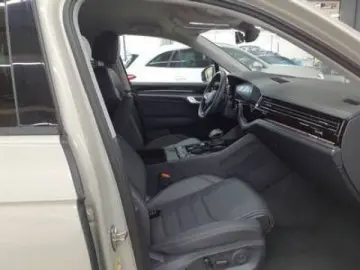 Touareg 3.0 TDI 4M AHK Luft Navi Kamera Virtual