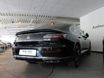 Arteon 2.0 TDI R-Line 4Motion +HUD+ACC+360°