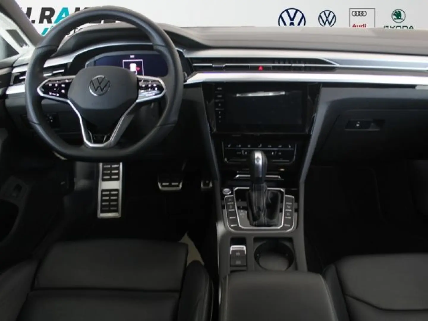 Arteon 2.0 TDI R-Line 4Motion +HUD+ACC+360°