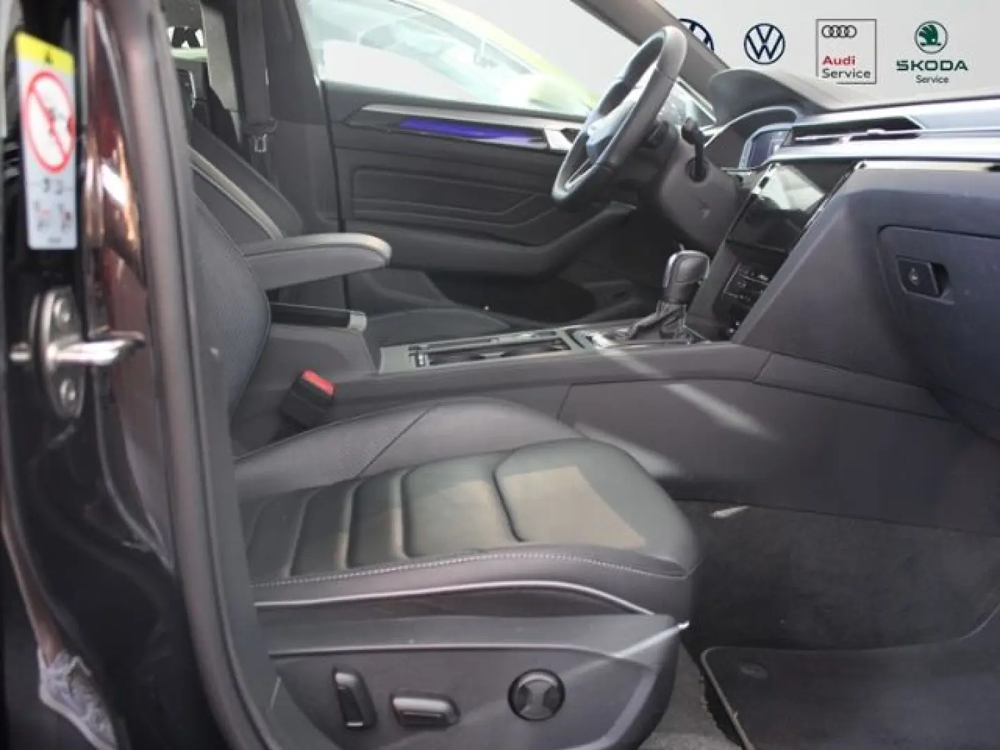 Arteon 2.0 TDI R-Line 4Motion +HUD+ACC+360°