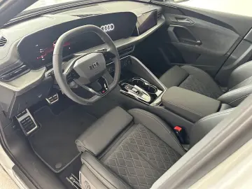 Audi Q5 S-Line TFSI quattro EDITIONONE TECHPAK+