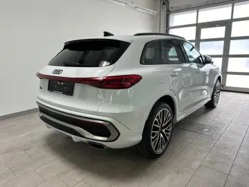 Audi Q5 S-Line TFSI quattro EDITIONONE TECHPAK+