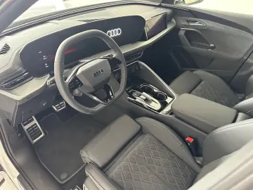 Audi Q5 S-Line TFSI quattro EDITIONONE TECHPAK+