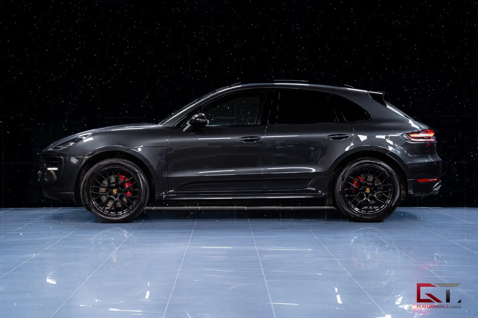 Macan GTS 18-way Pano 20