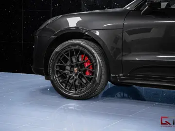 Macan GTS 18-way Pano 20