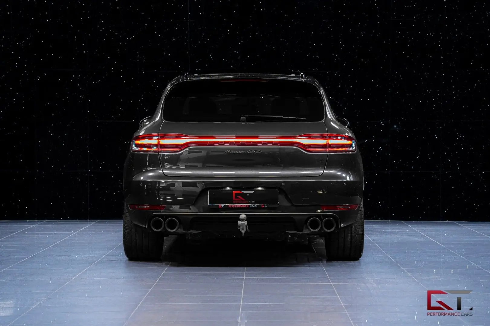 Macan GTS 18-way Pano 20