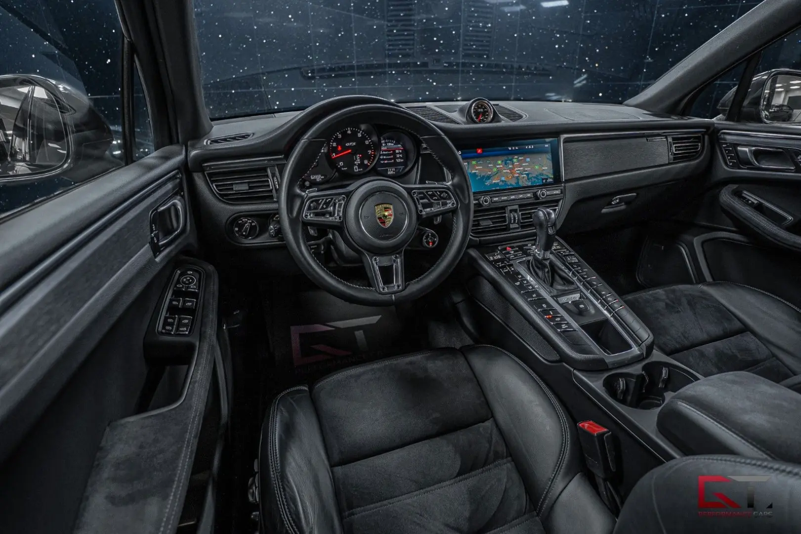 Macan GTS 18-way Pano 20