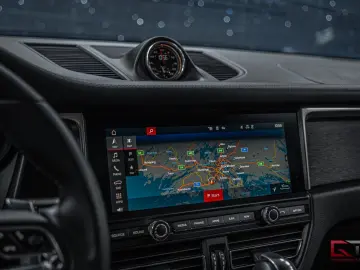 Macan GTS 18-way Pano 20