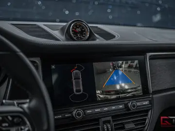 Macan GTS 18-way Pano 20