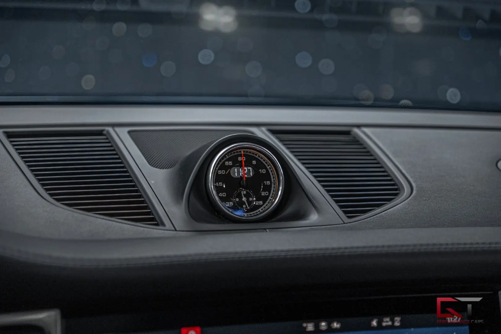Macan GTS 18-way Pano 20