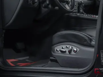 Macan GTS 18-way Pano 20