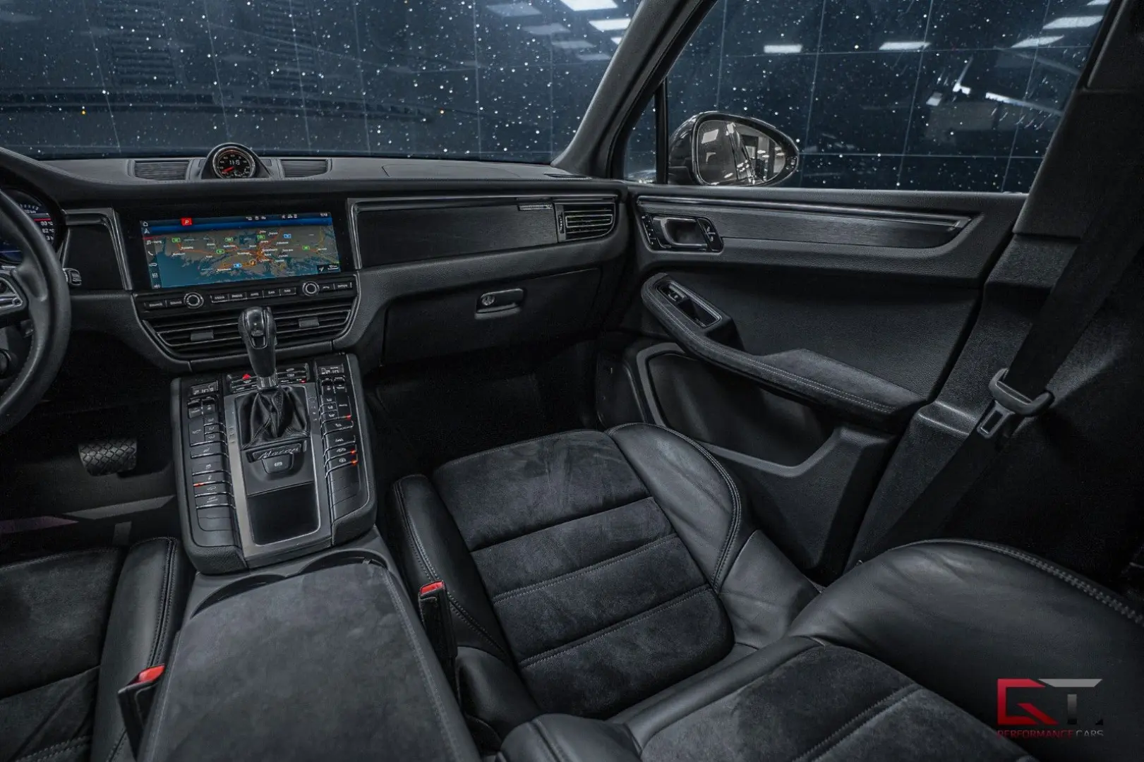 Macan GTS 18-way Pano 20