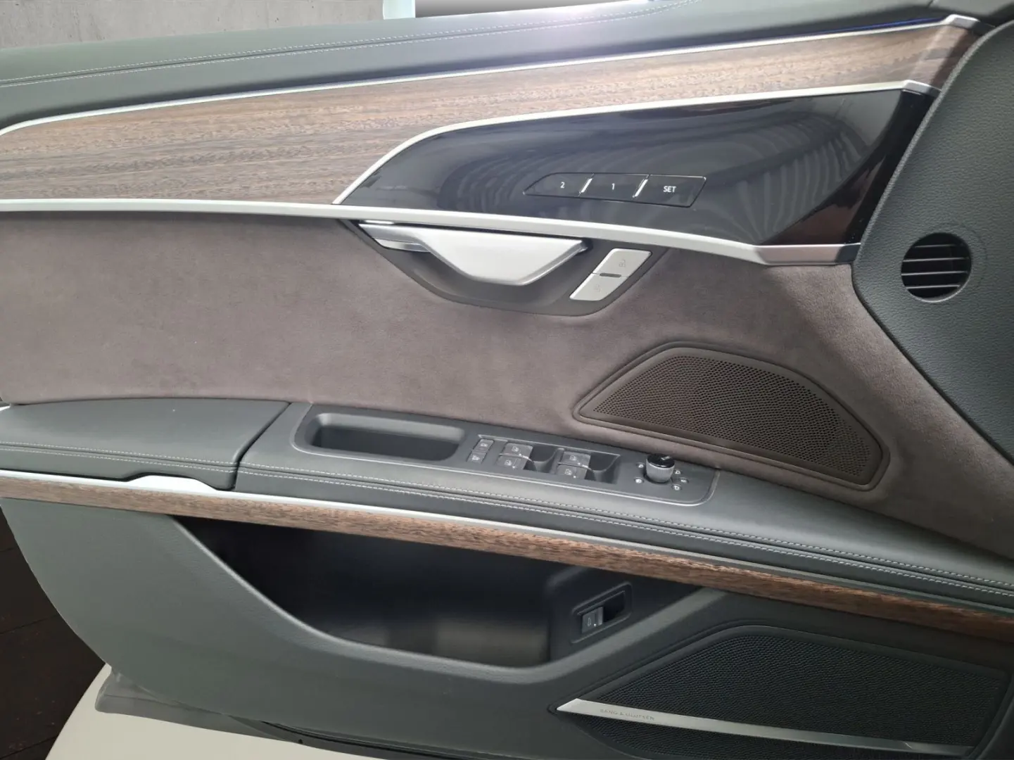 A8 50 TDI quattro 210(286) kW(PS) tiptronic