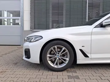 520d xDr Lim M Sportpaket Navi LED SHZ Glasdach