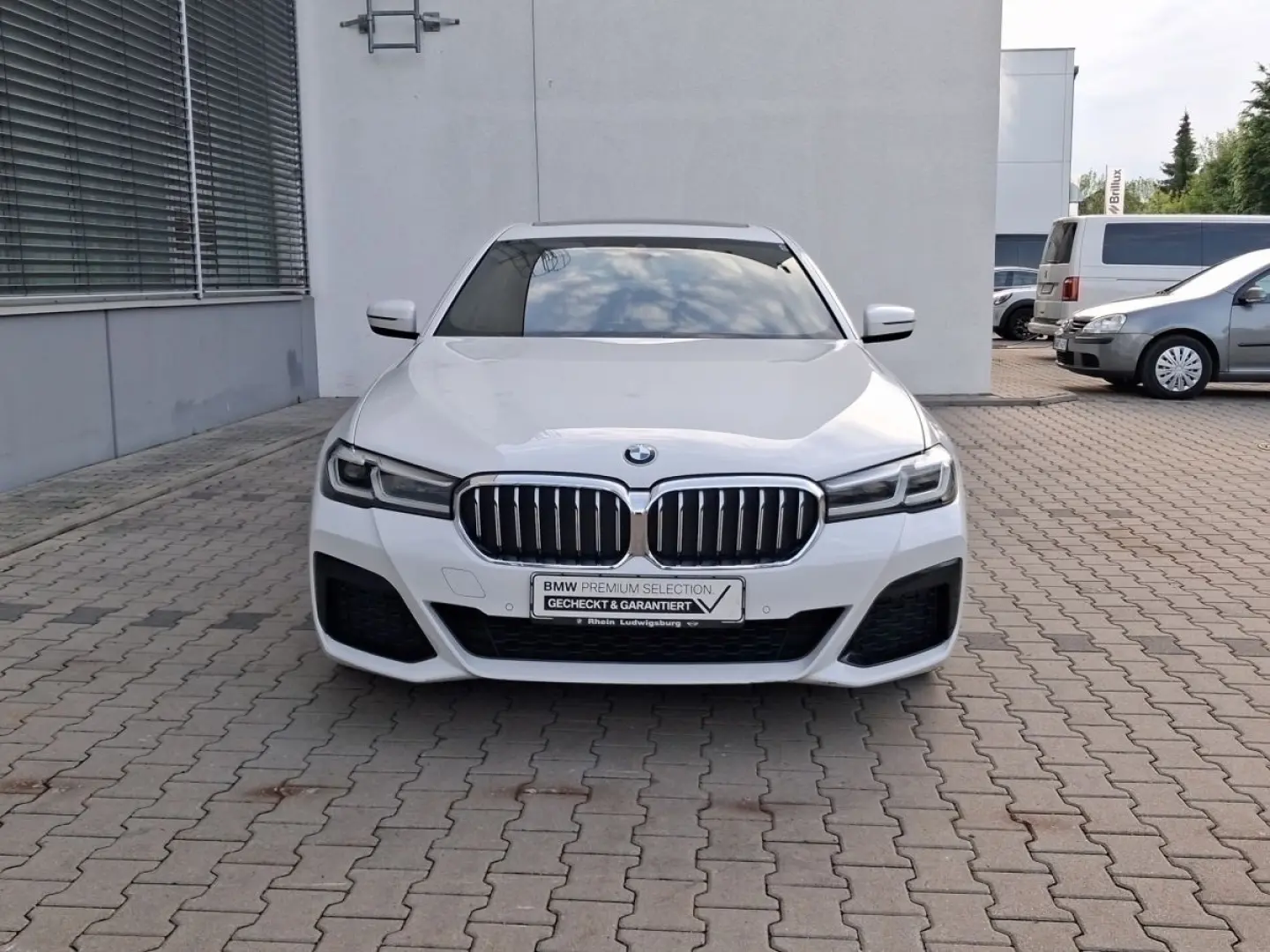 520d xDr Lim M Sportpaket Navi LED SHZ Glasdach
