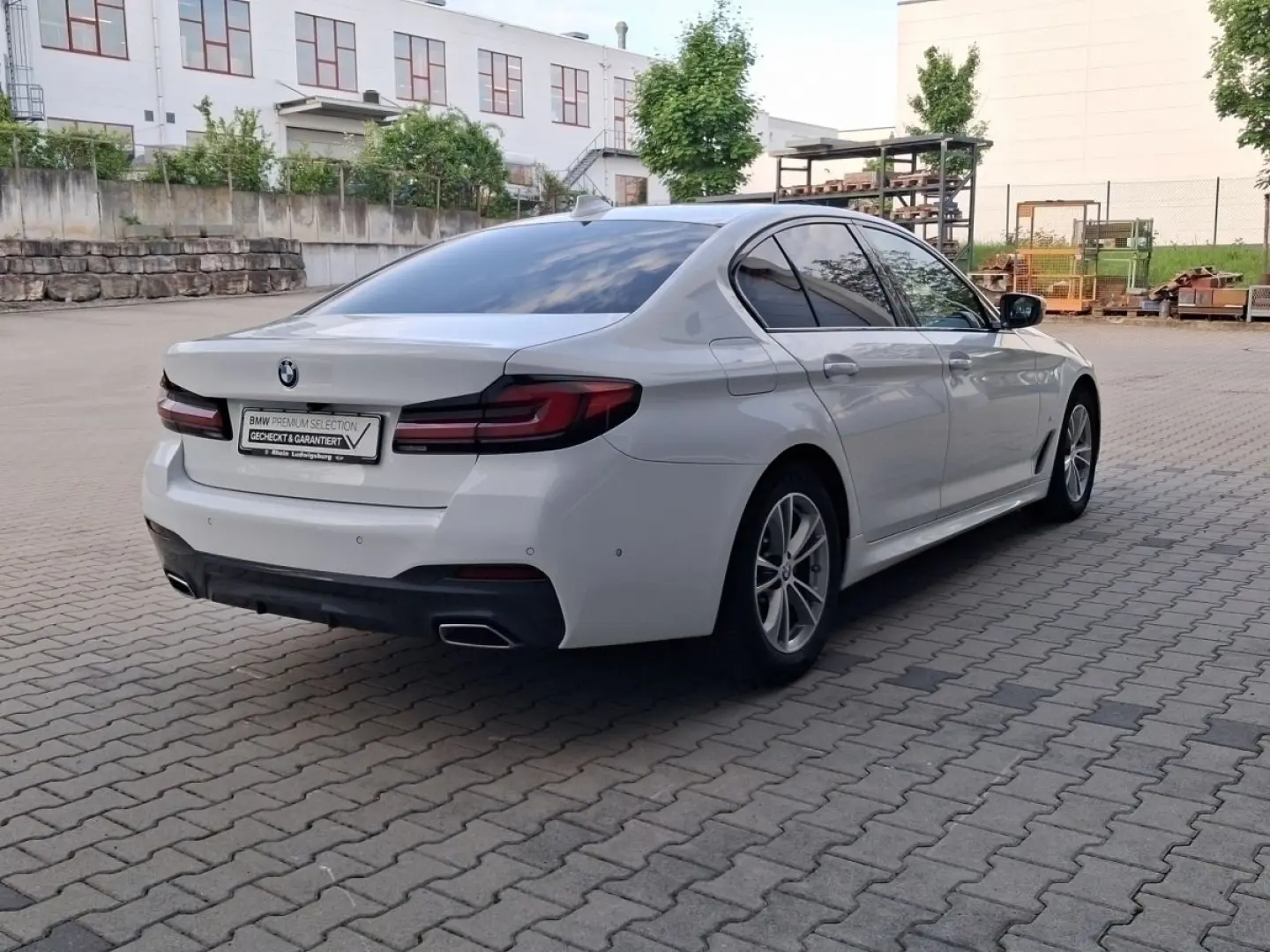 520d xDr Lim M Sportpaket Navi LED SHZ Glasdach