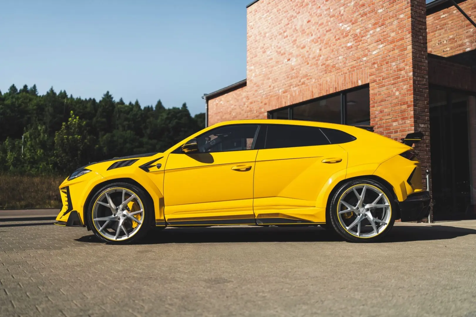 Urus 4.0V8 Mansory/Ceramic/Pano/B&O/ACC/R24/Soft
