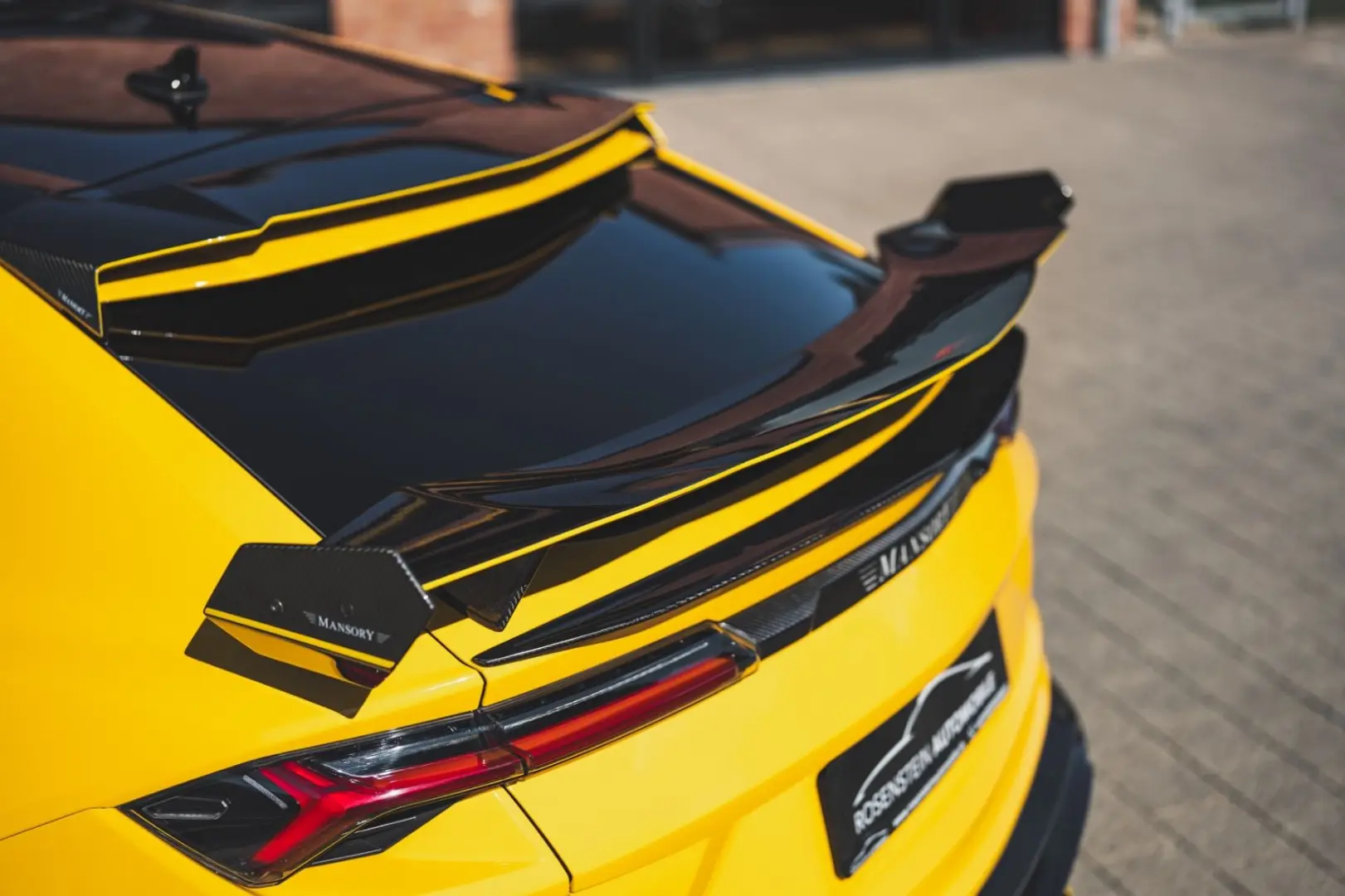 Urus 4.0V8 Mansory/Ceramic/Pano/B&O/ACC/R24/Soft