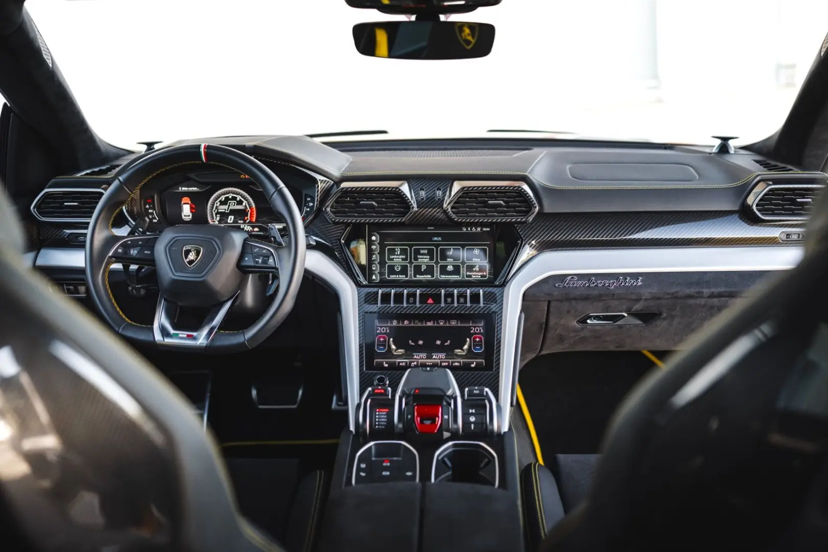 Urus 4.0V8 Mansory/Ceramic/Pano/B&O/ACC/R24/Soft