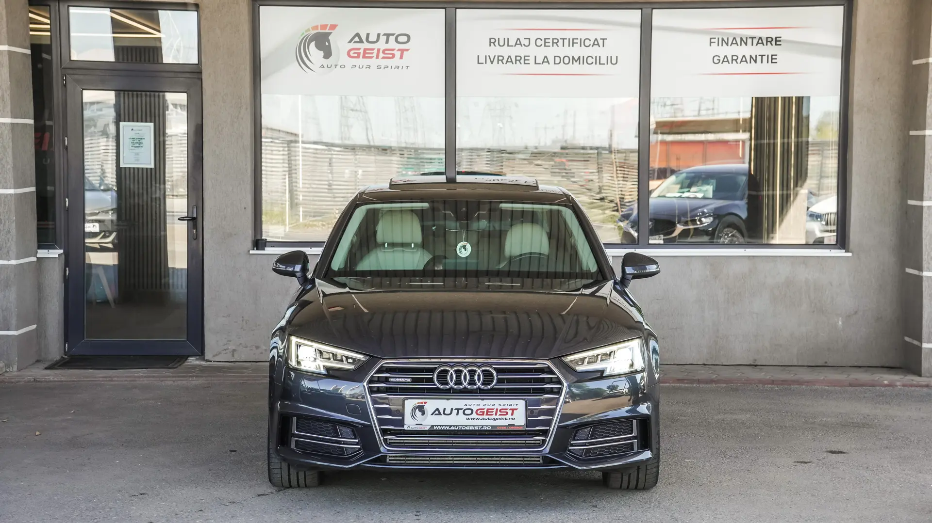 AUDI A4 quattro