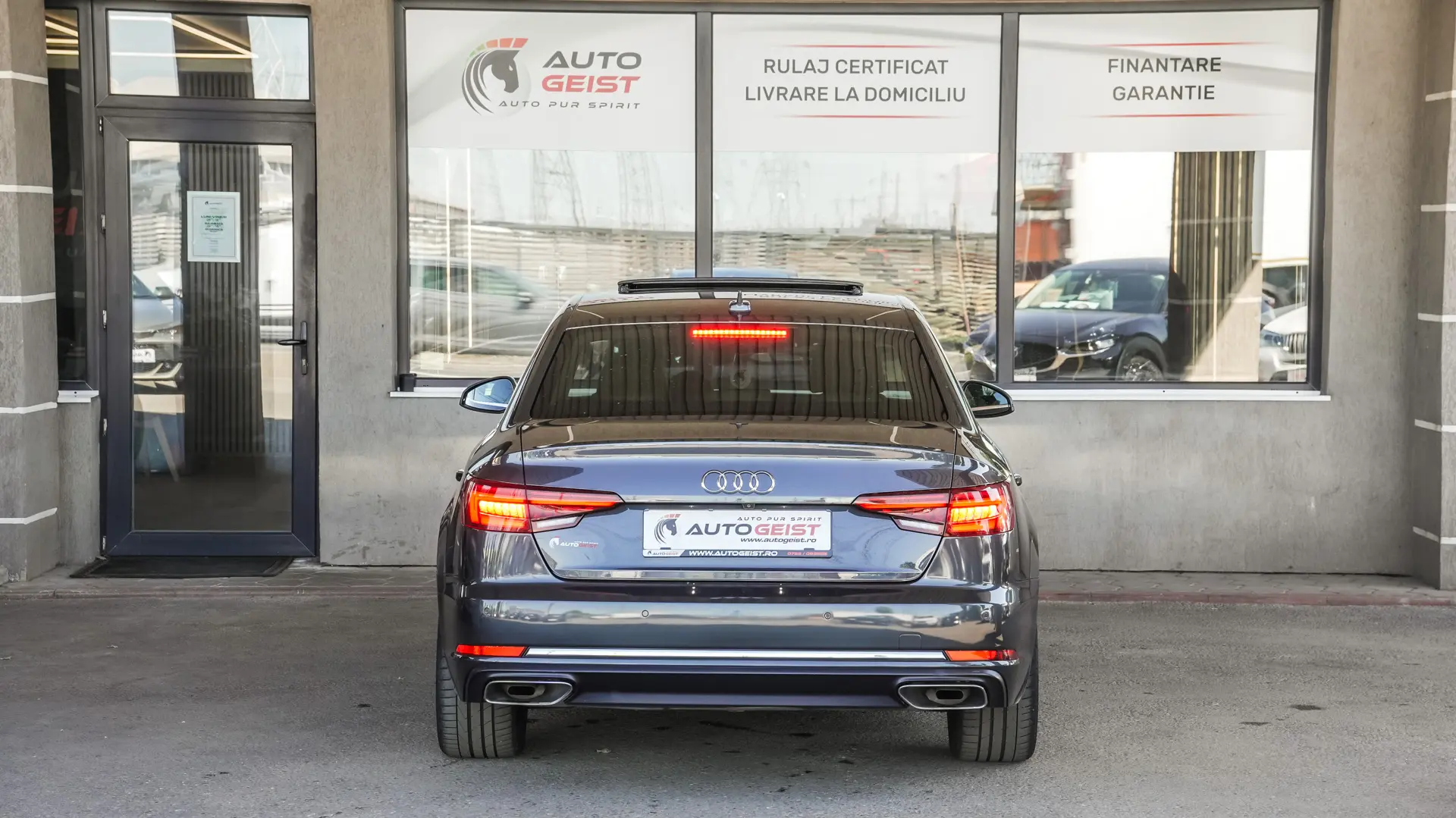 AUDI A4 quattro