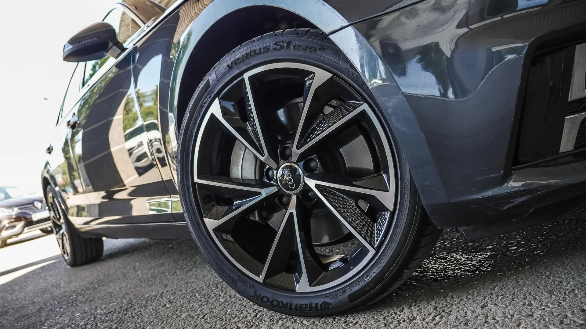 AUDI A4 quattro