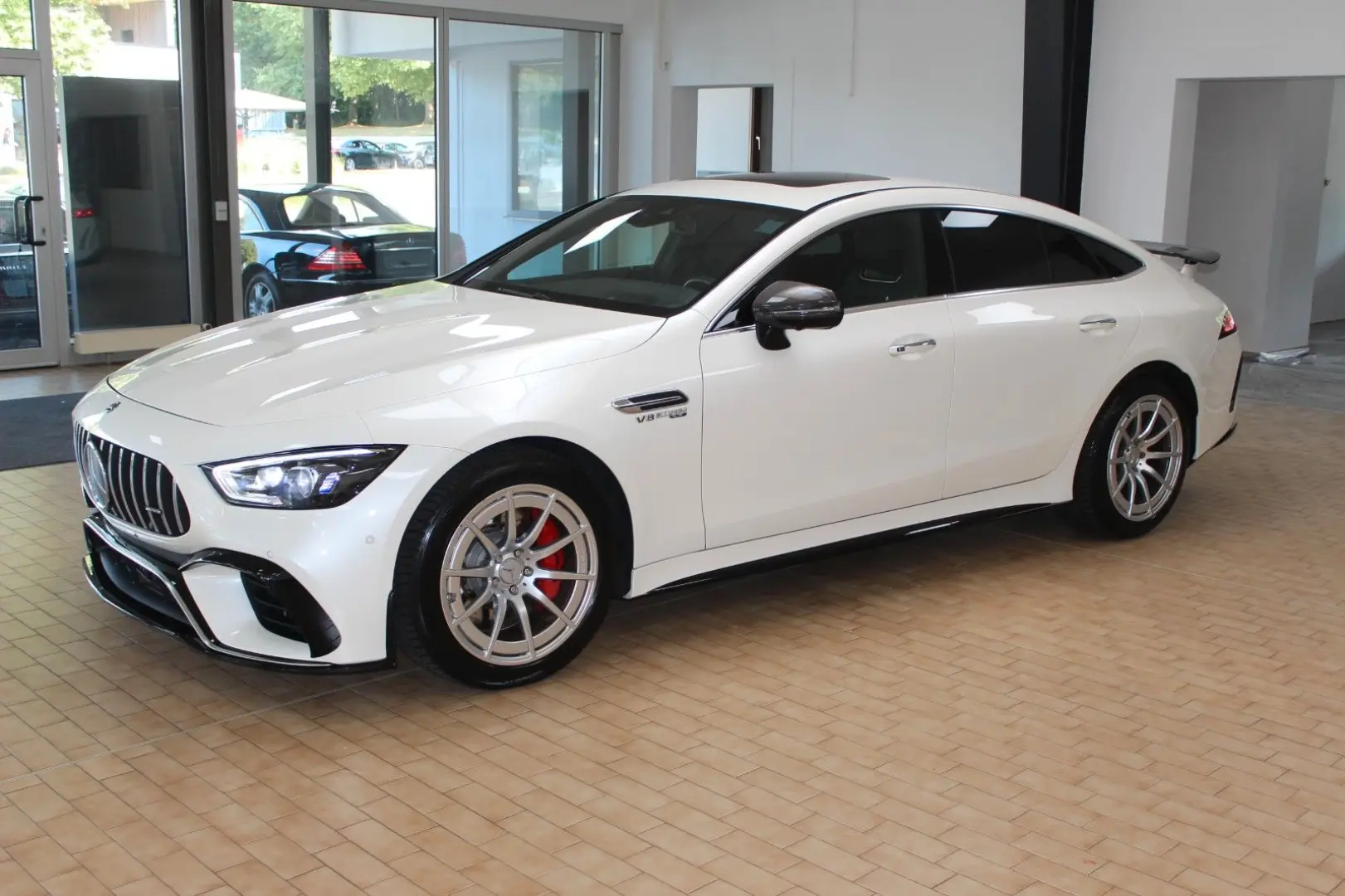 AMG GT 4door AMG GT 63 4Matic+  2,99% Rate: 584€