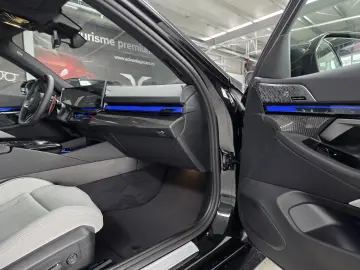 BMW M5 Limousine