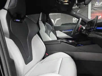 BMW M5 Limousine