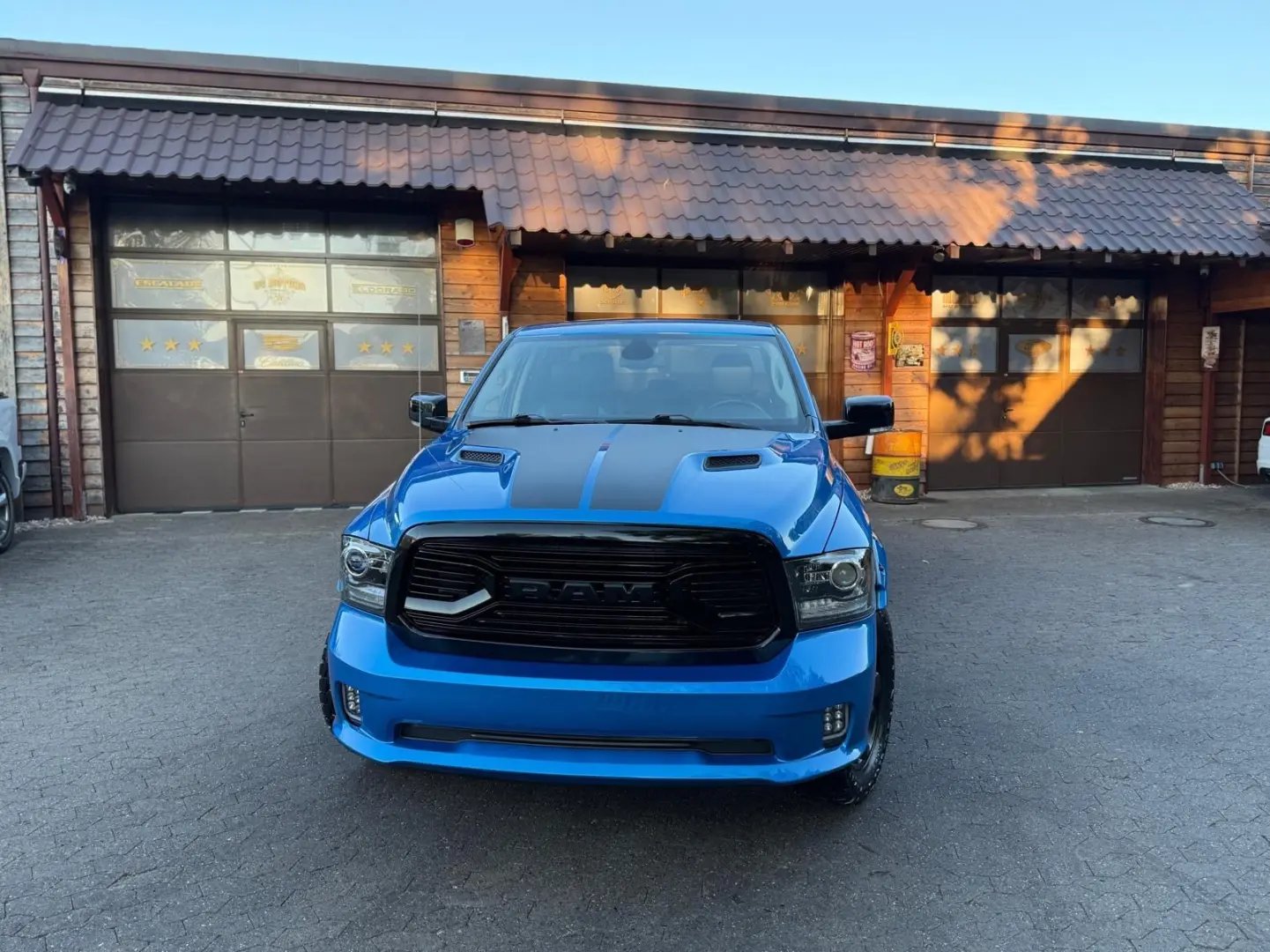 V8*SPORT*RAMBOX*