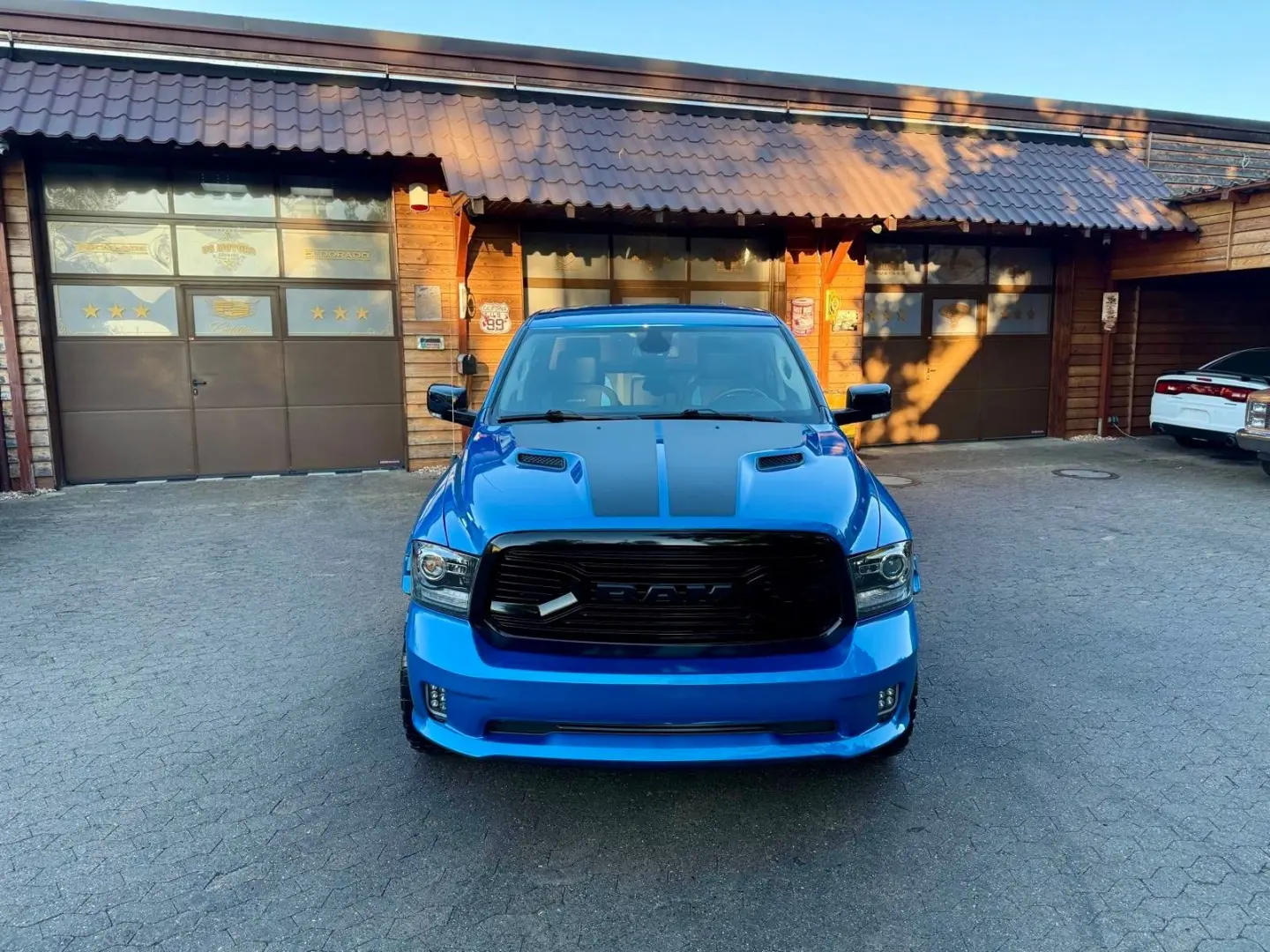 V8*SPORT*RAMBOX*