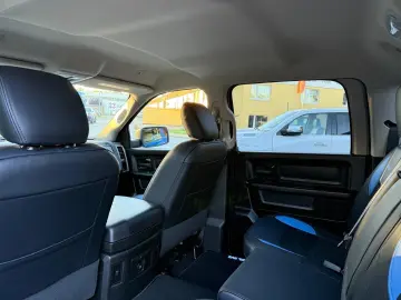 V8*SPORT*RAMBOX*