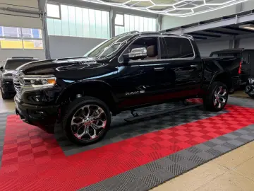RAM 1500 5.7 HEMI Limited LONGHORN
