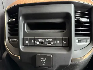 RAM 1500 5.7 HEMI Limited LONGHORN