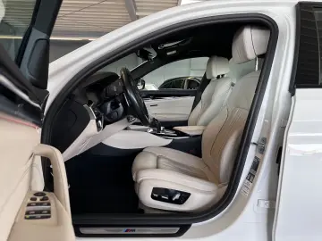 520d Lim. M Sport LED NAVI MEMORY R-KAM